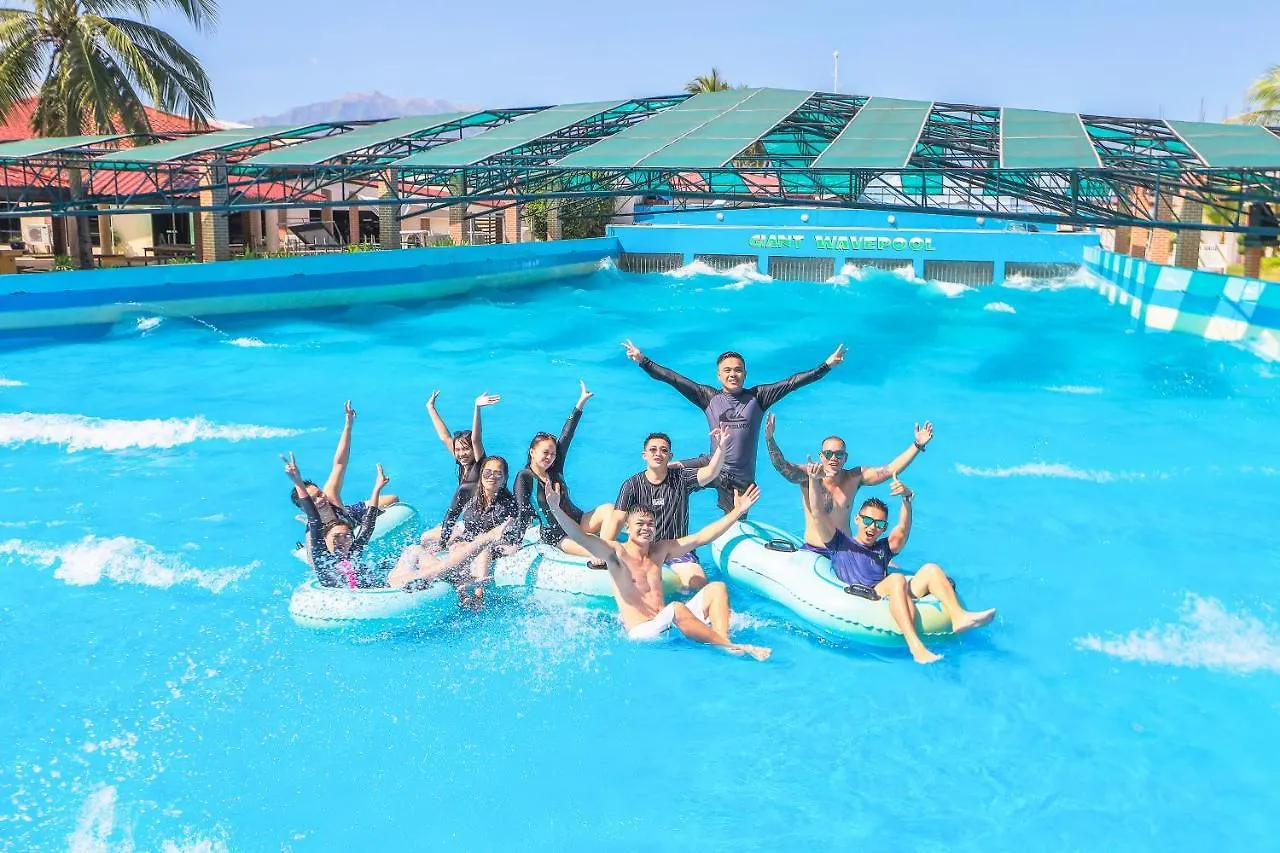 Resort Whiterock Beach Hotel And Waterpark Subic Bay