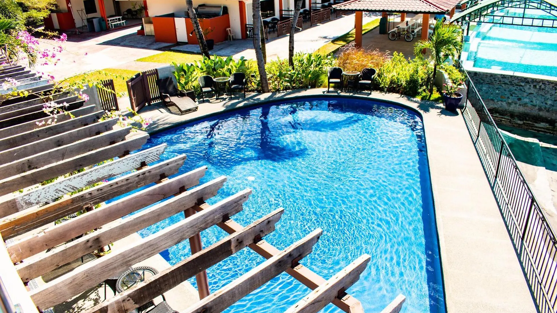 Resort Whiterock Beach Hotel And Waterpark Subic Bay