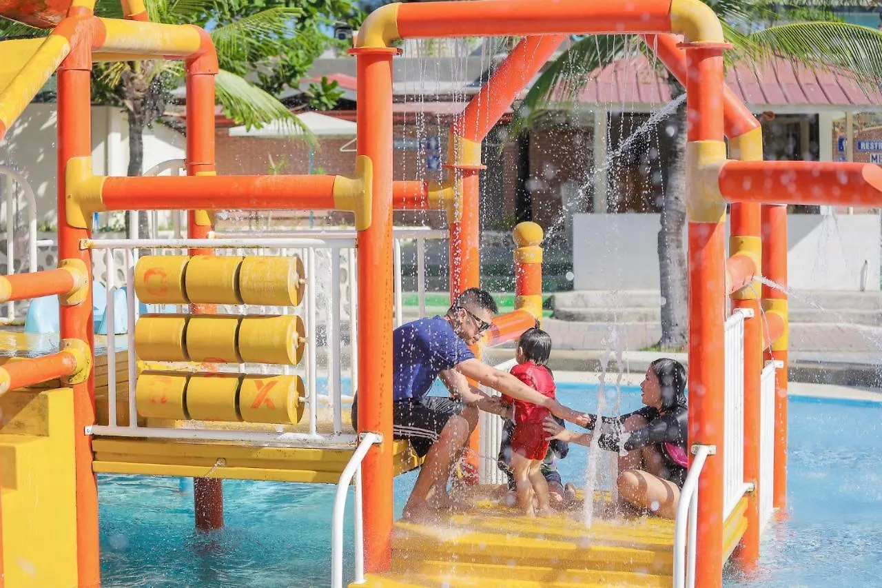 Whiterock Beach Hotel And Waterpark Subic Bay Philippines